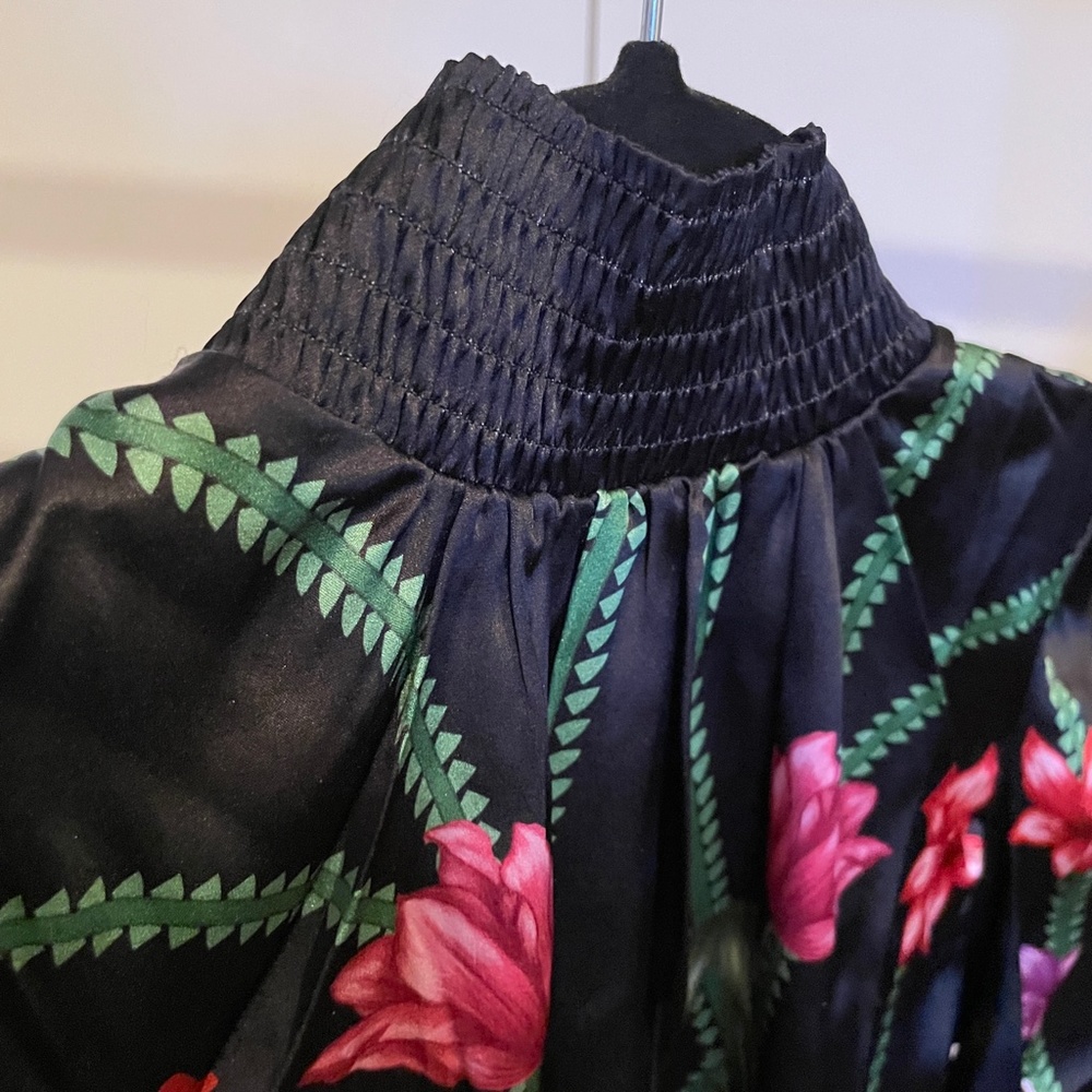 NWT | Tucker NYC Silk Stella Top - Picture 6 of 7